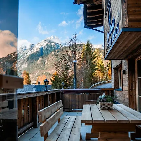 Alpe Goldener Hirsch * שארניץ