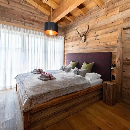 Alpe Goldener Hirsch שארניץ