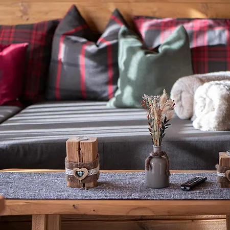 Alpe Goldener Hirsch שארניץ